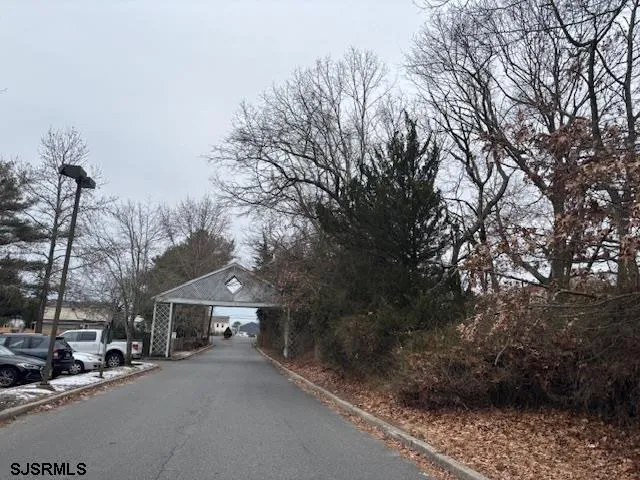 25 Oyster Bay Road Absecon, NJ 08201