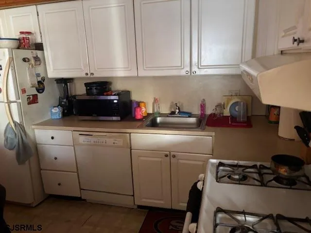 25 Oyster Bay Road Absecon, NJ 08201