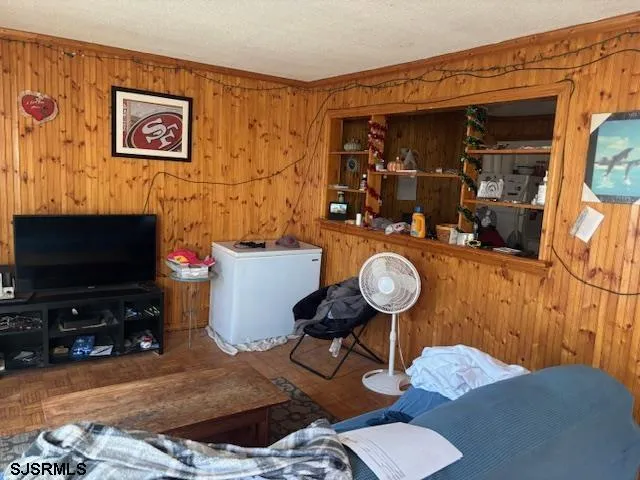 25 Oyster Bay Road Absecon, NJ 08201