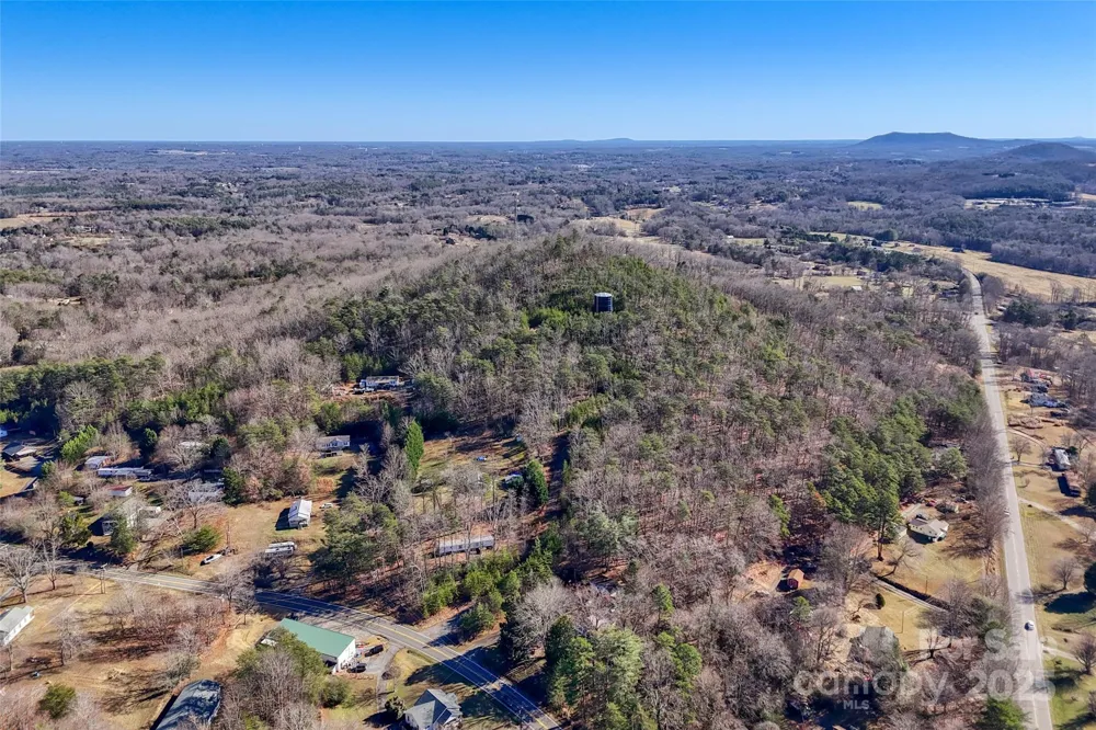 6950 Rhodhiss Road Connelly Springs, NC 28612