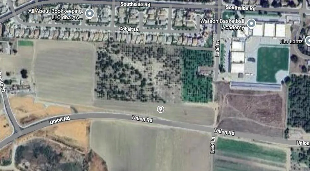 Ladd Lane Hollister, CA 95023