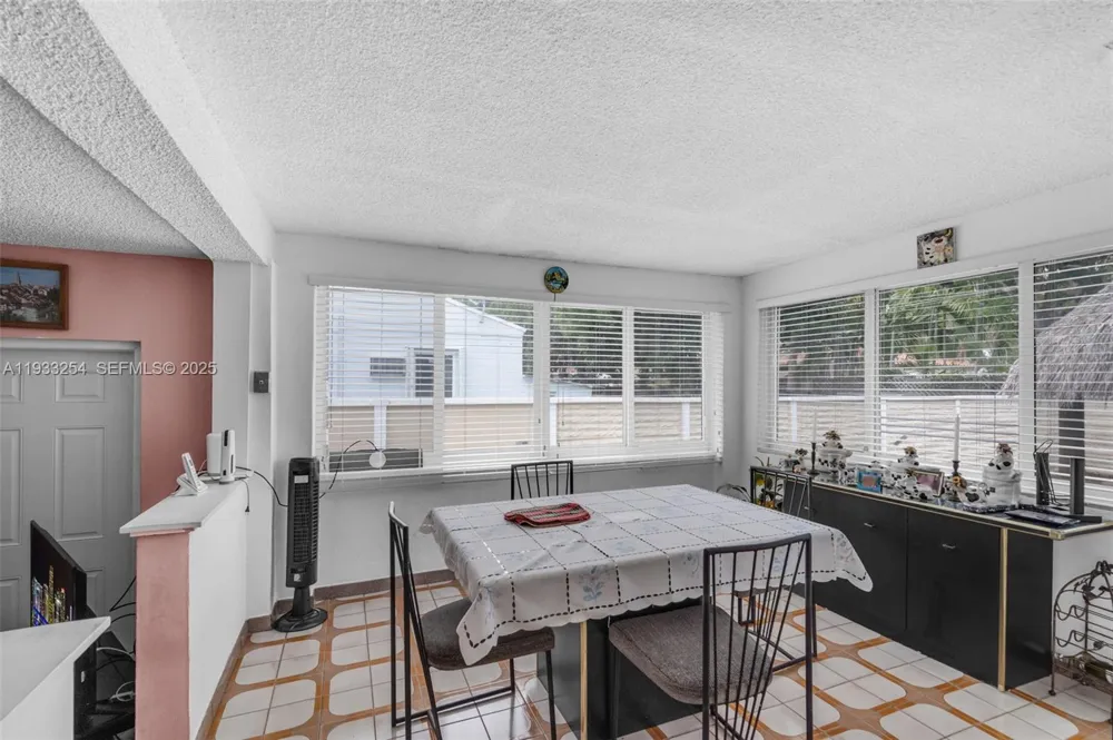 5931 SW 14th St West Miami, FL 33144