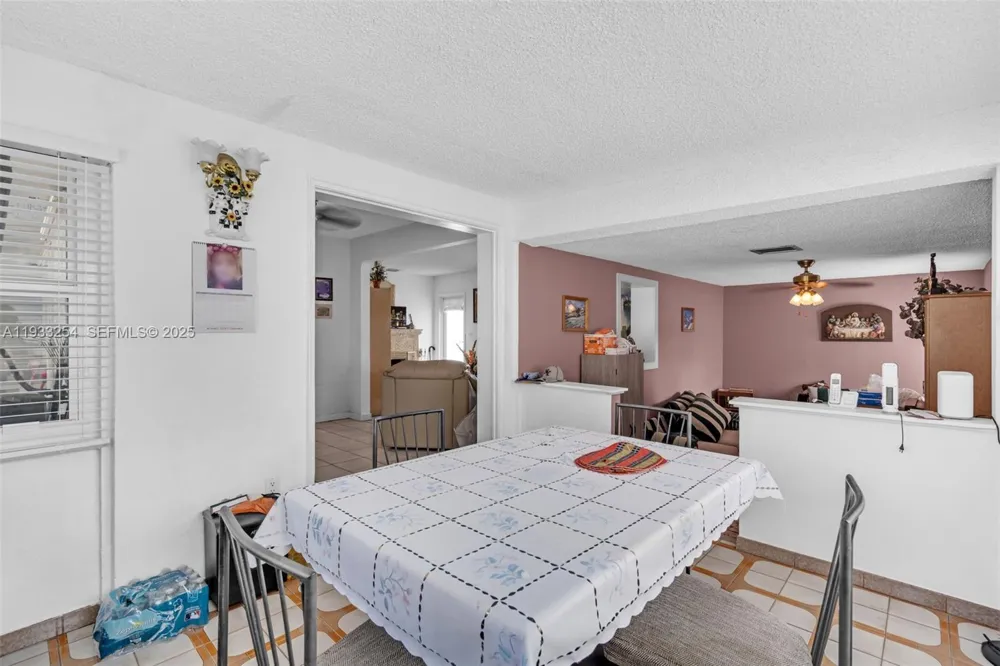 5931 SW 14th St West Miami, FL 33144