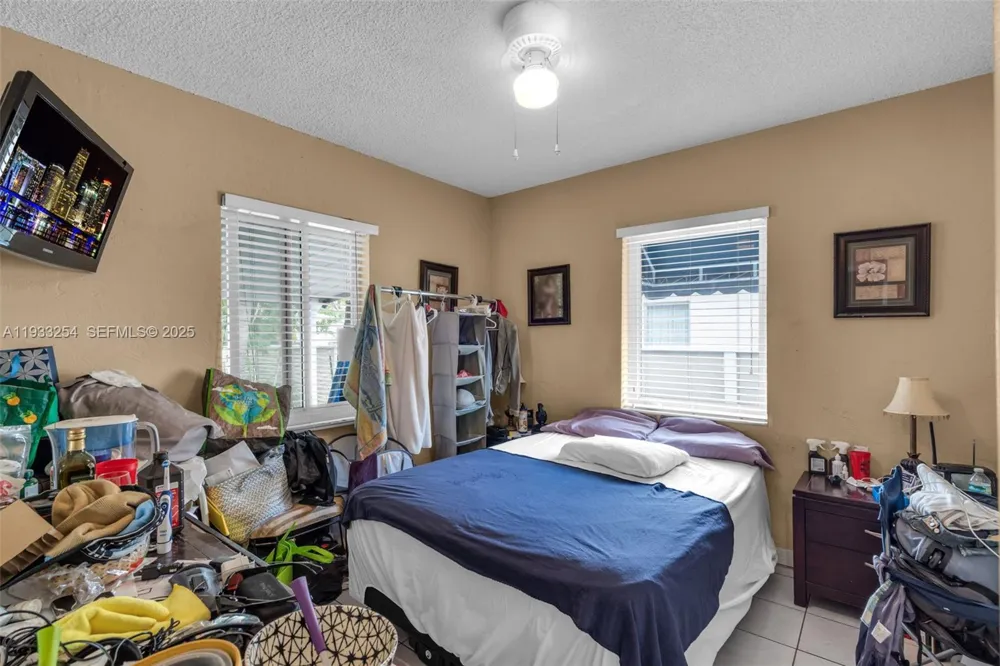 5931 SW 14th St West Miami, FL 33144