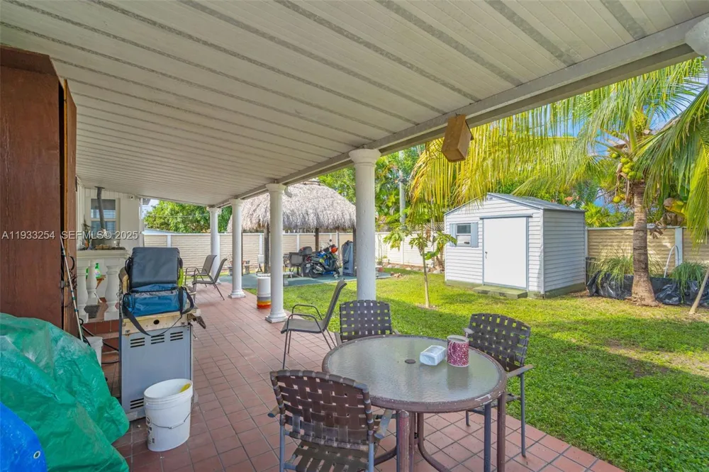 5931 SW 14th St West Miami, FL 33144