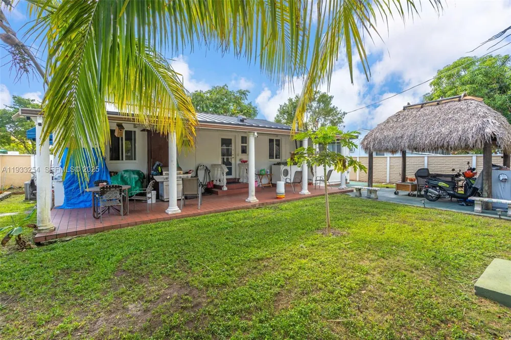 5931 SW 14th St West Miami, FL 33144