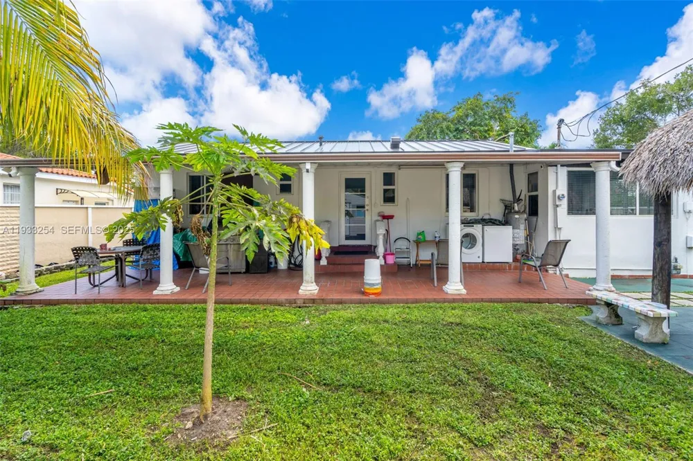 5931 SW 14th St West Miami, FL 33144