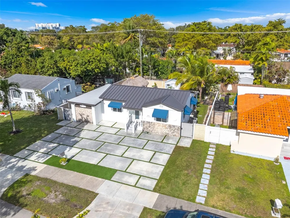 5931 SW 14th St West Miami, FL 33144