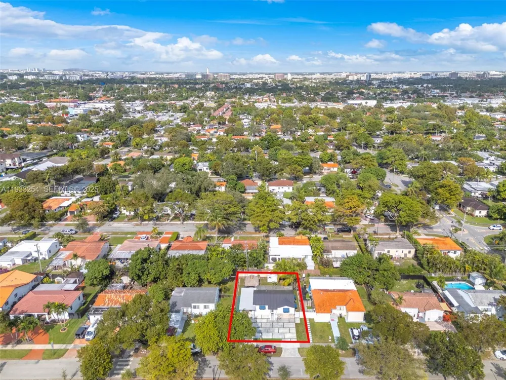 5931 SW 14th St West Miami, FL 33144
