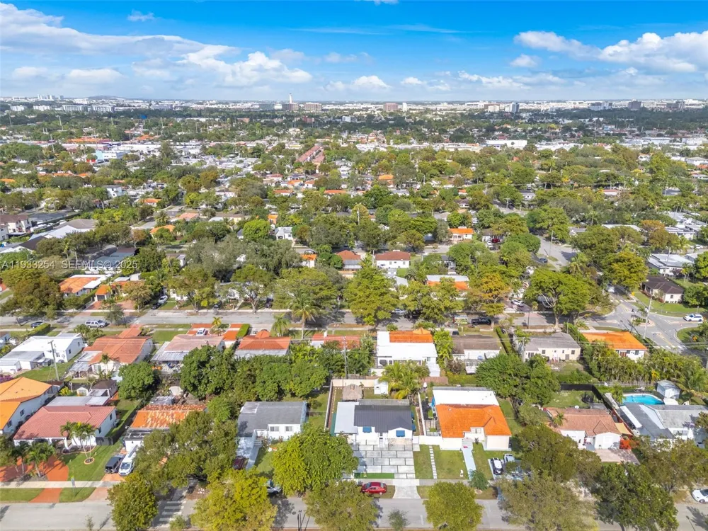 5931 SW 14th St West Miami, FL 33144