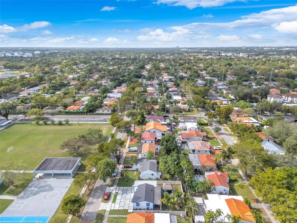 5931 SW 14th St West Miami, FL 33144