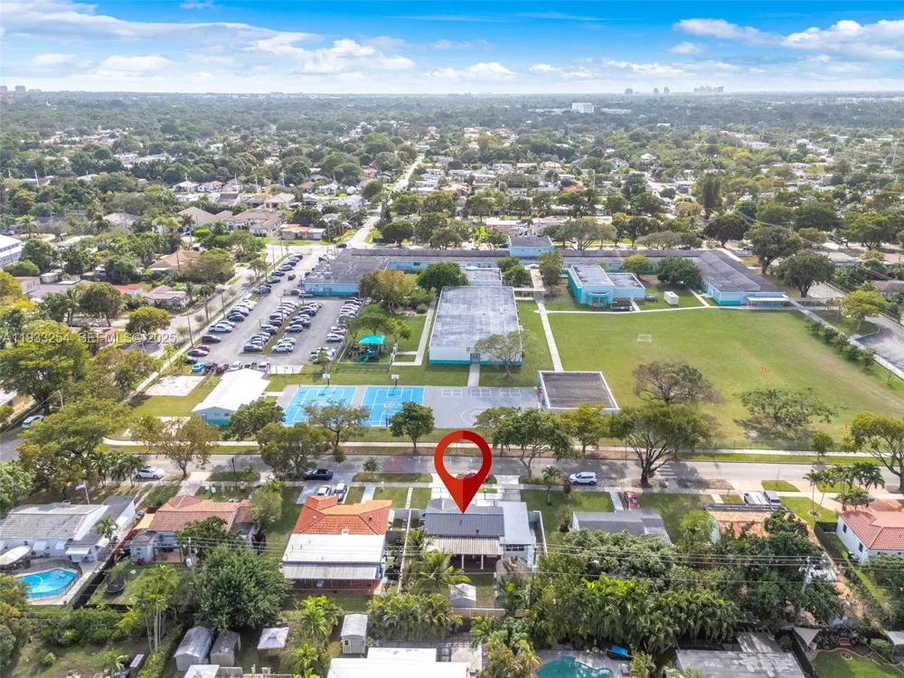 5931 SW 14th St West Miami, FL 33144
