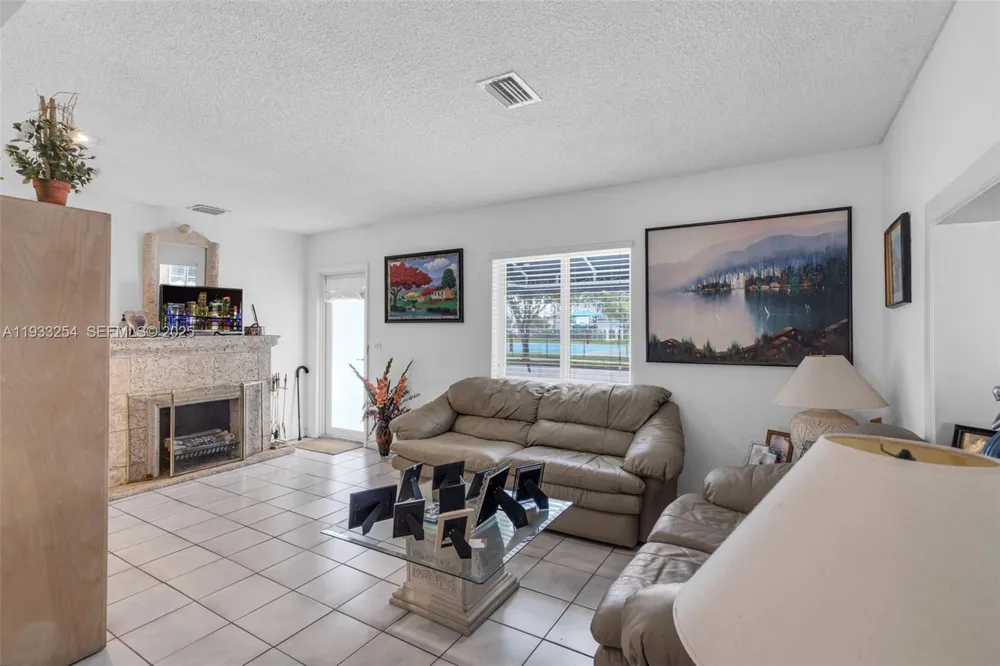 5931 SW 14th St West Miami, FL 33144