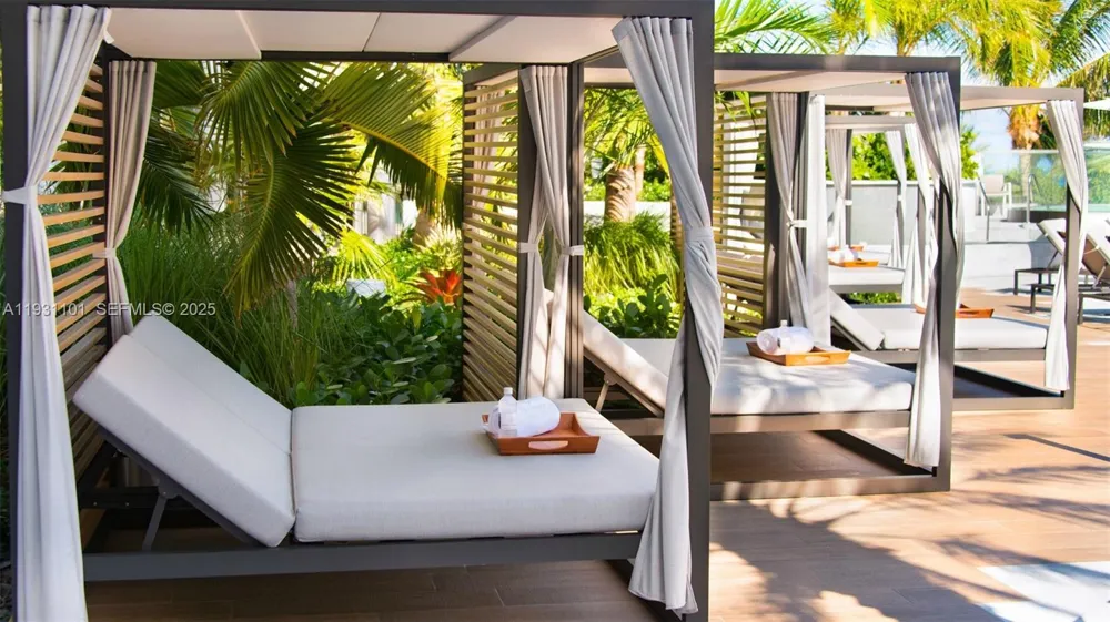 10295 Collins Ave #803 Bal Harbour, FL 33154