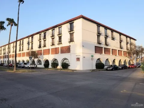 1418 Beech Avenue #3