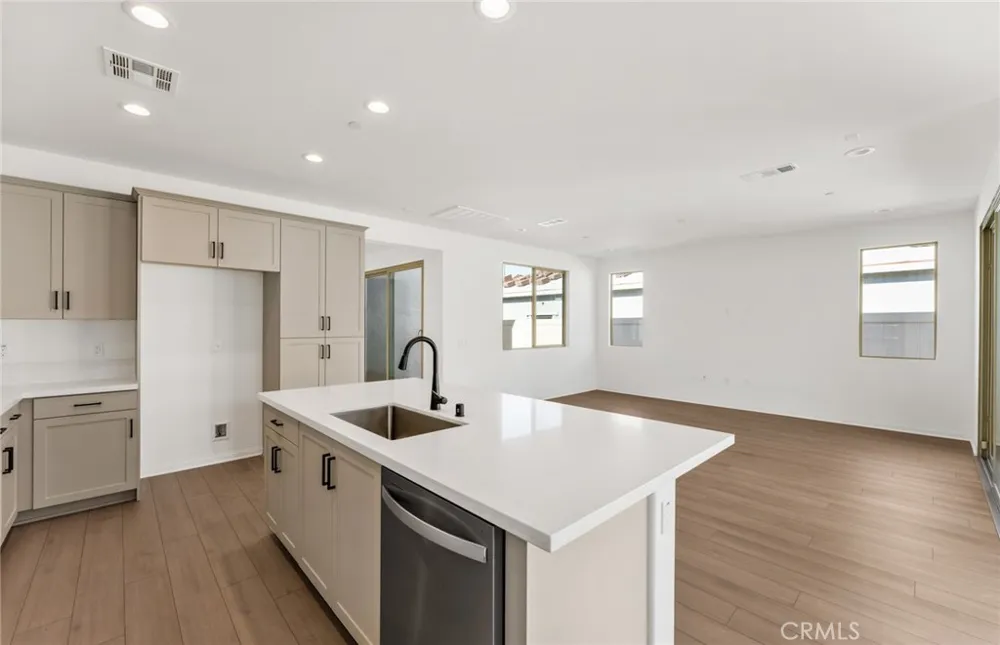 25381 Violane Drive Menifee, CA 92585