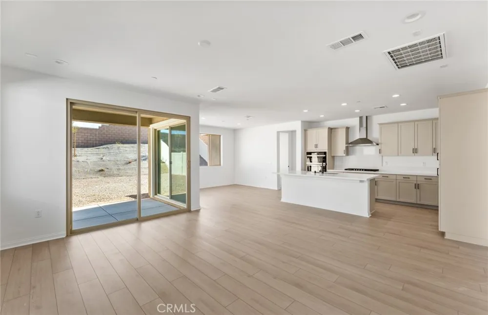 25381 Violane Drive Menifee, CA 92585