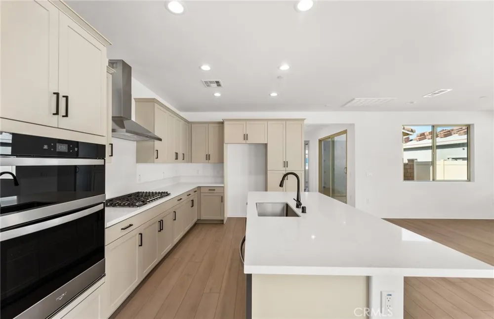 25381 Violane Drive Menifee, CA 92585