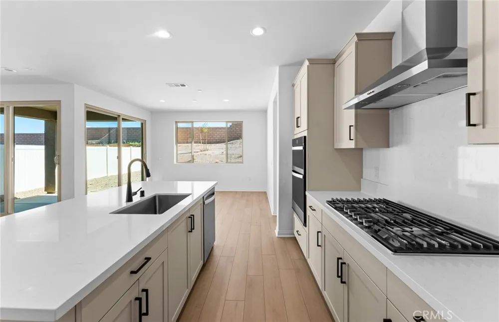 25381 Violane Drive Menifee, CA 92585