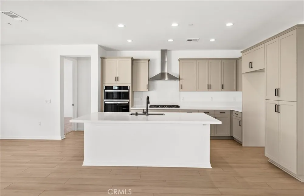 25381 Violane Drive Menifee, CA 92585