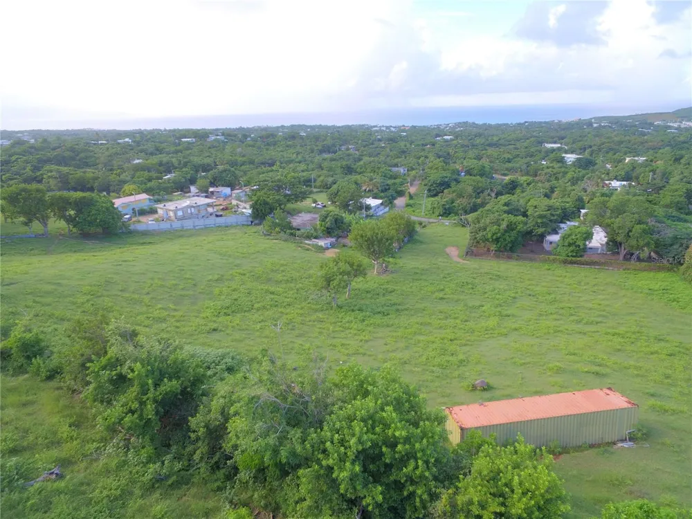 14 CALLE 16 Vieques, PR 00765