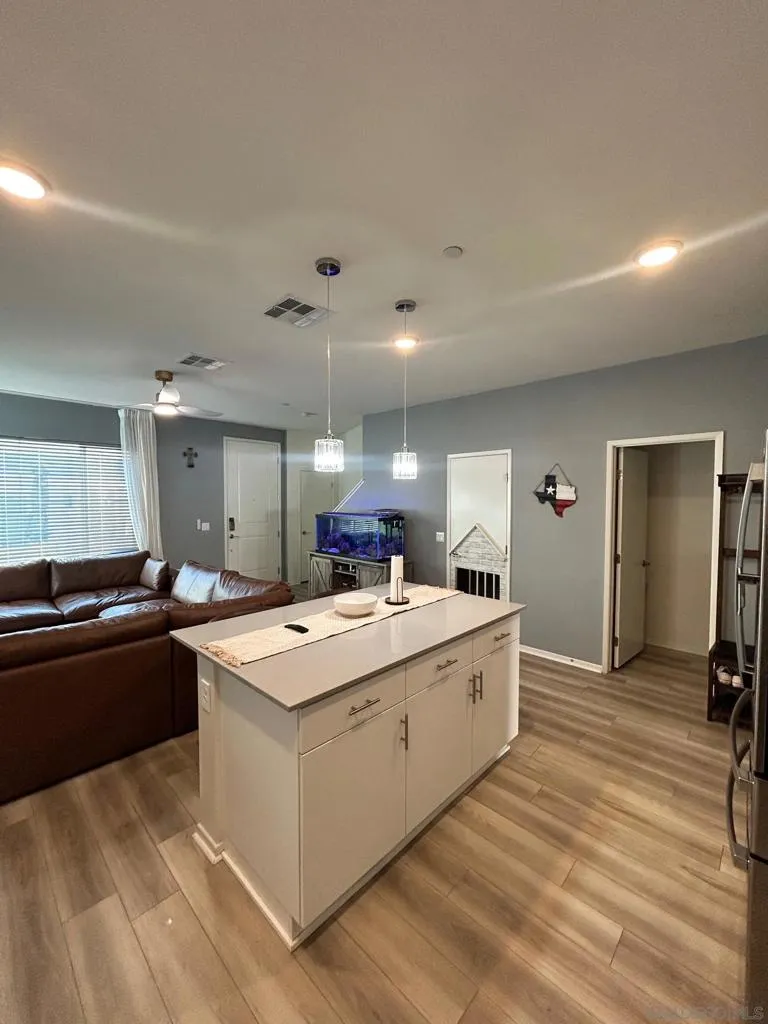 347 Sweet Pl Fallbrook, CA 92028