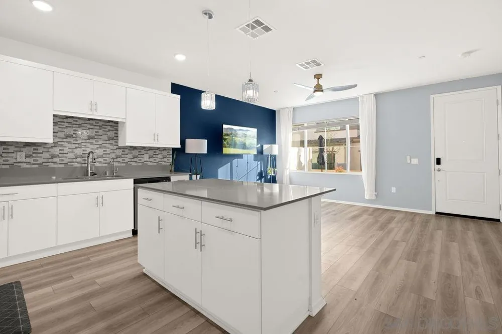 347 Sweet Pl Fallbrook, CA 92028