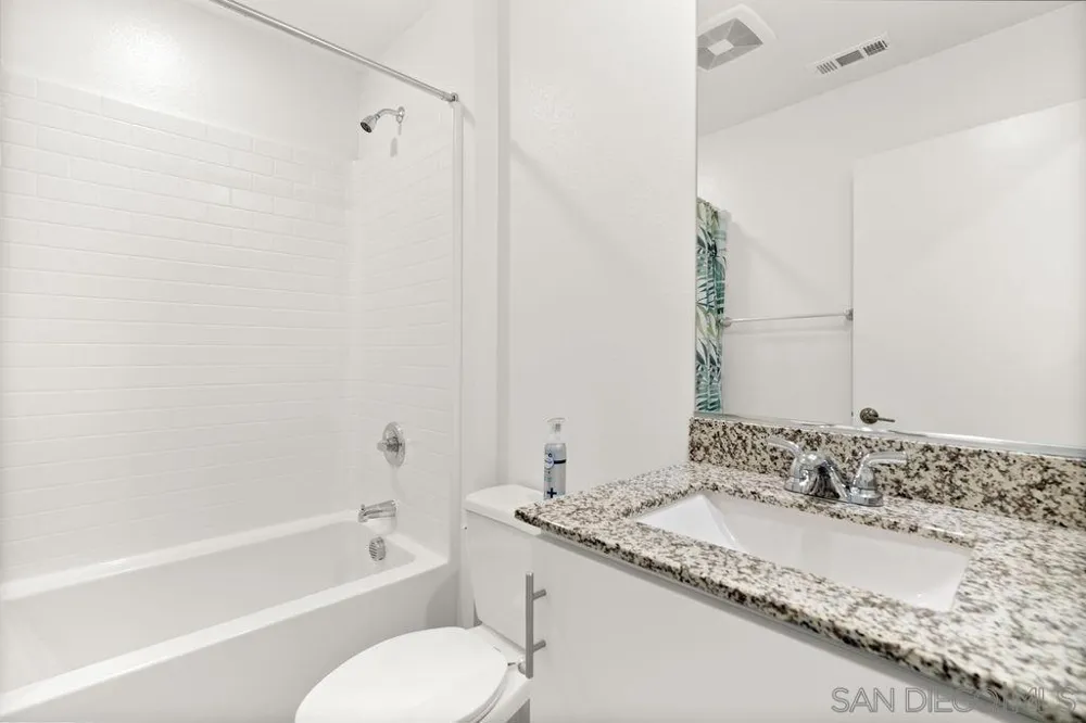 347 Sweet Pl Fallbrook, CA 92028