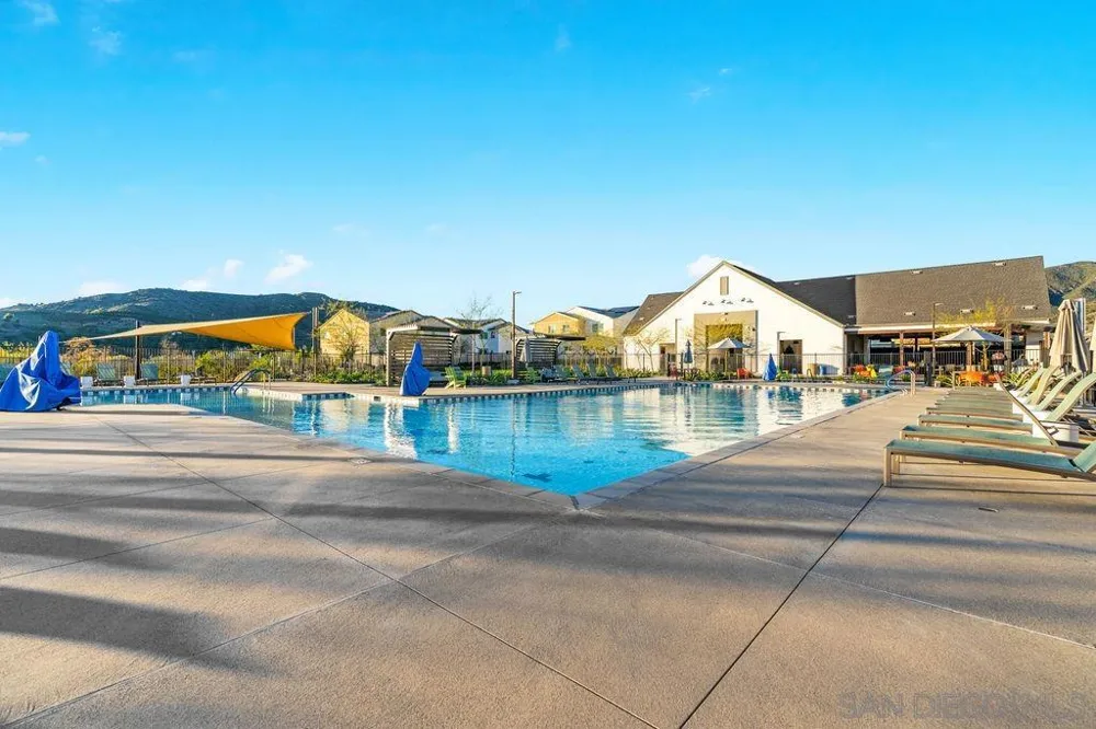 347 Sweet Pl Fallbrook, CA 92028