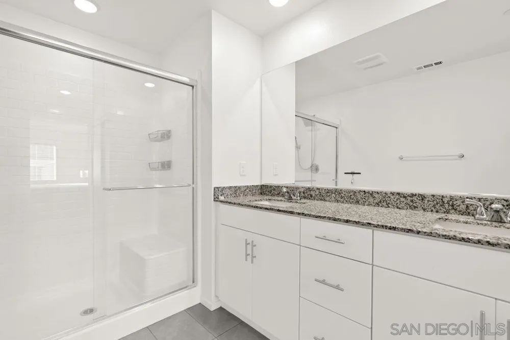 347 Sweet Pl Fallbrook, CA 92028