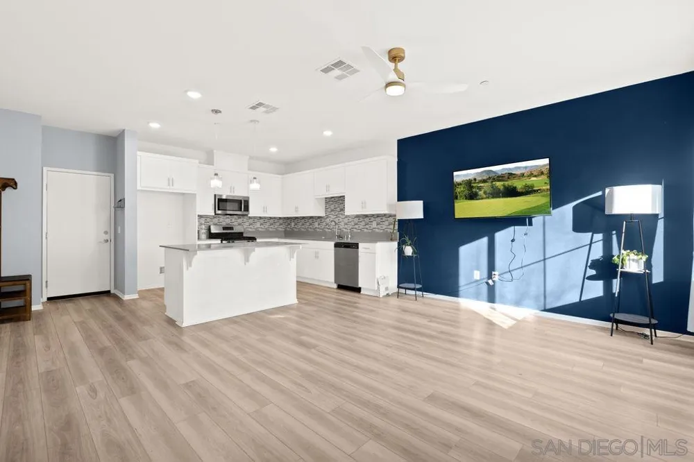 347 Sweet Pl Fallbrook, CA 92028