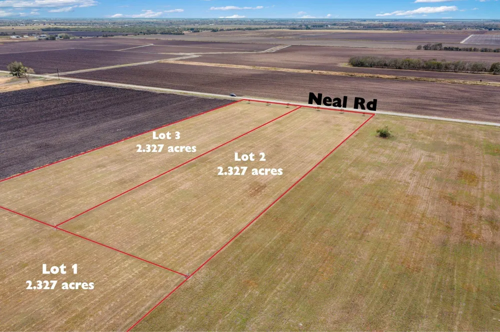 3 Neal Rd Beasley, TX 77417