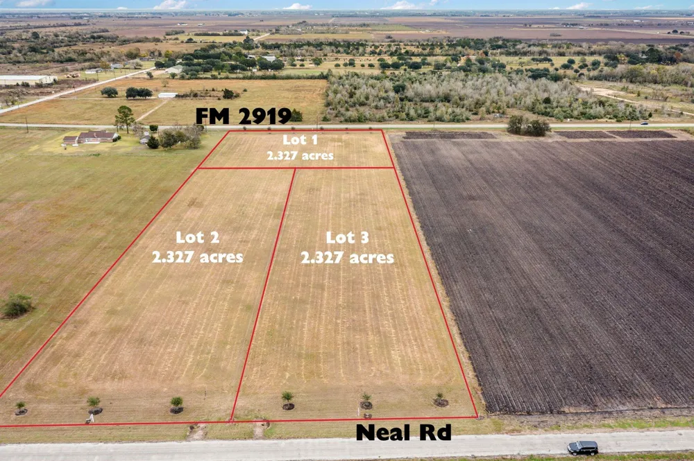 3 Neal Rd Beasley, TX 77417