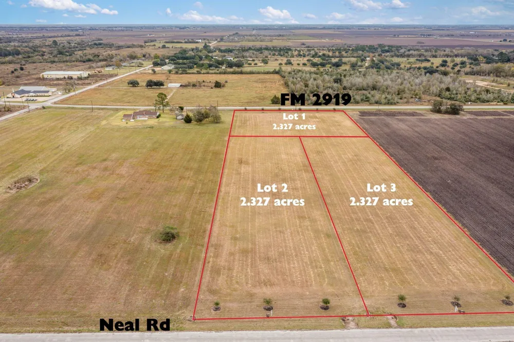 3 Neal Rd Beasley, TX 77417