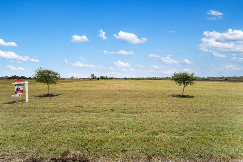 2 Neal Rd Beasley, TX 77417