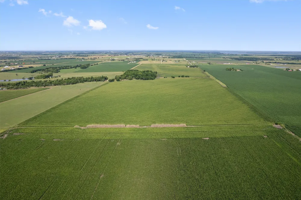 1701 County Road 424 Taylor, TX 76574