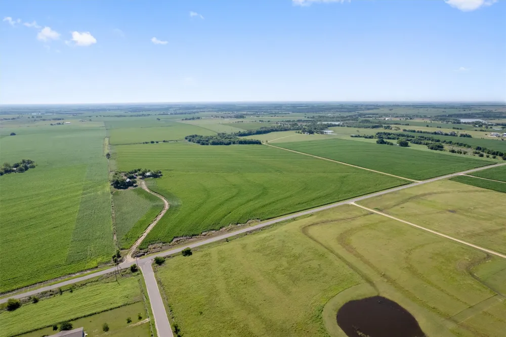 1701 County Road 424 Taylor, TX 76574