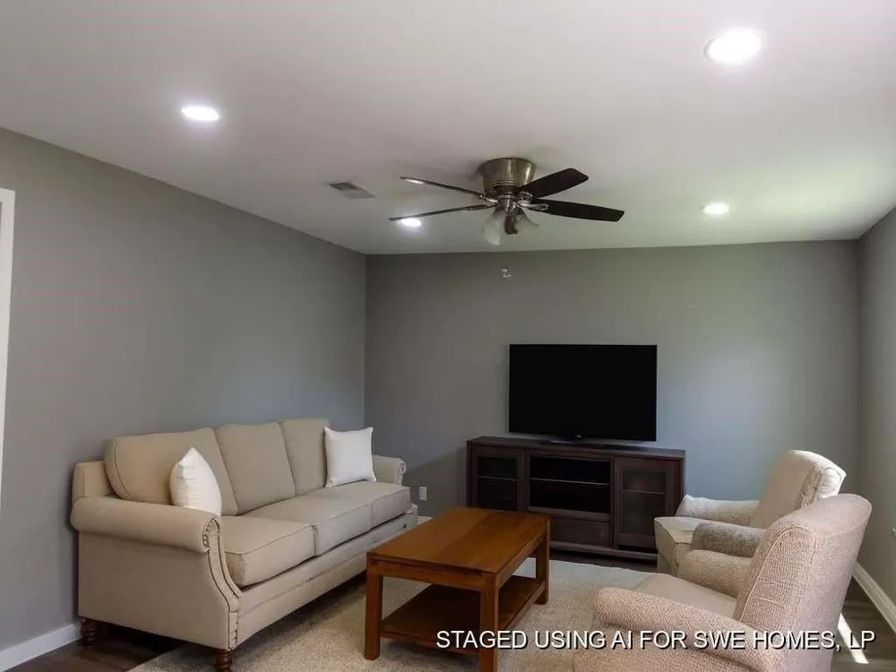 7619 Ilex Street Houston, TX 77012