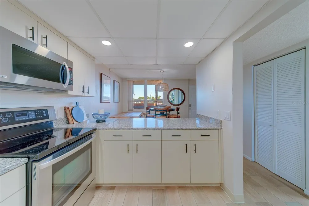 17900 GULF BOULEVARD #1B Redington Shores, FL 33708