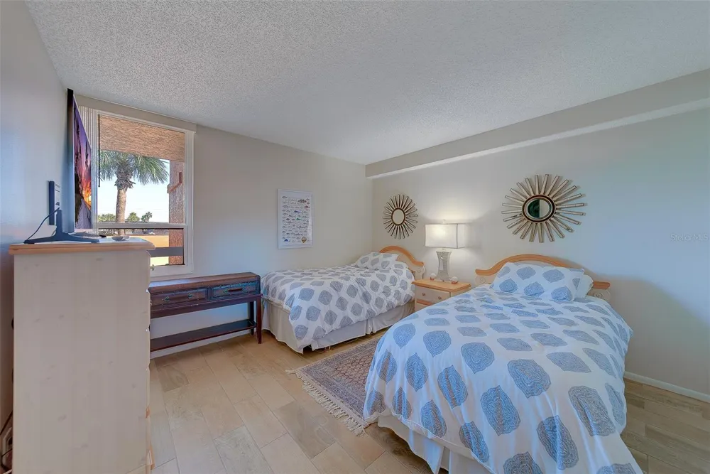 17900 GULF BOULEVARD #1B Redington Shores, FL 33708