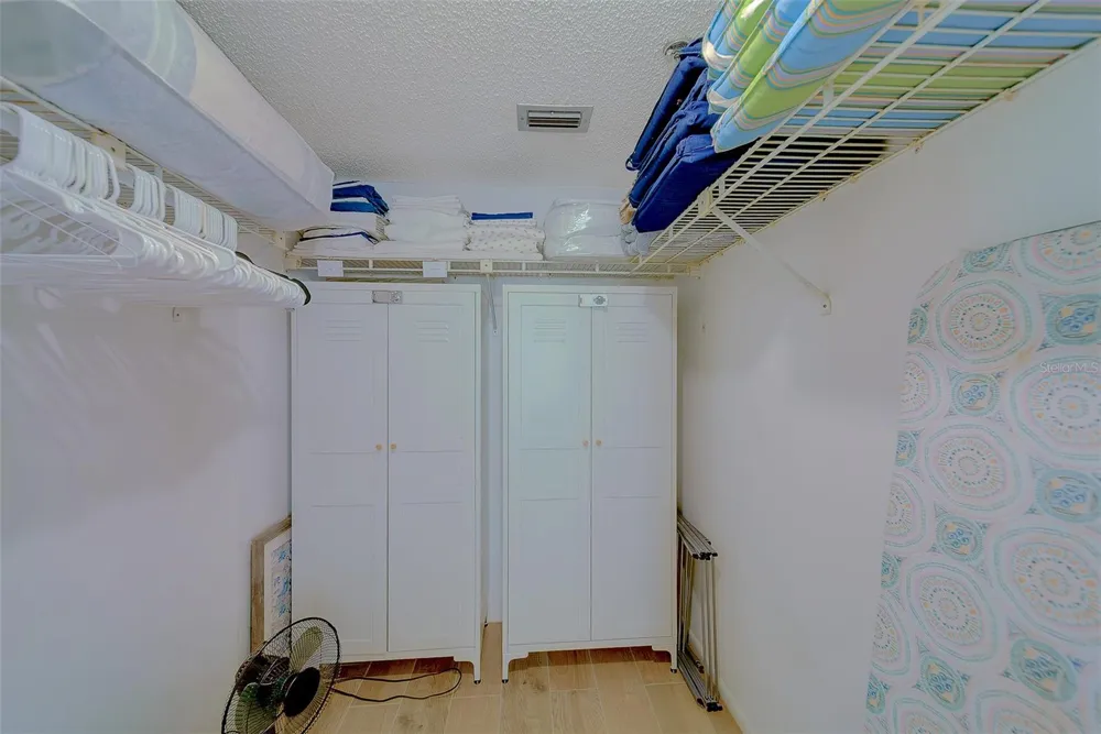 17900 GULF BOULEVARD #1B Redington Shores, FL 33708