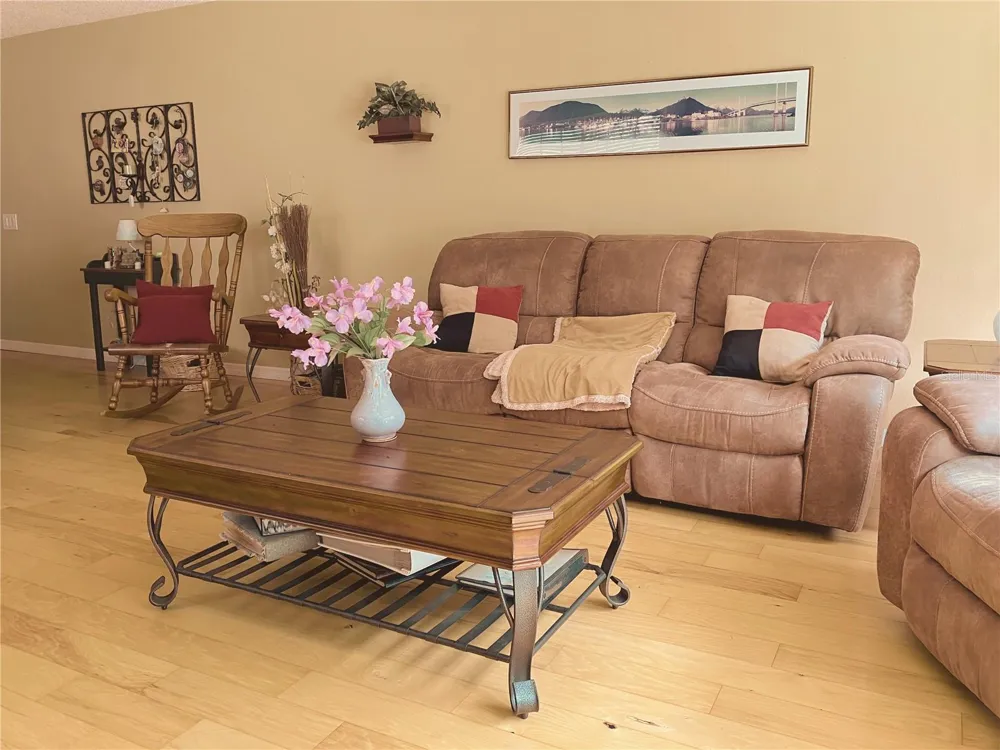 2015 VISTA DEL SOL CIRCLE #108 Lutz, FL 33558