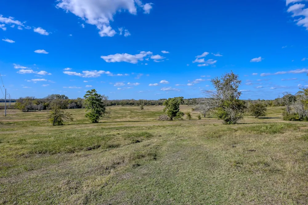 125 Spring Branch Road Montgomery, TX 77316