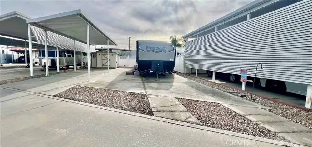 1295 S Cawston Avenue Hemet, CA 92545