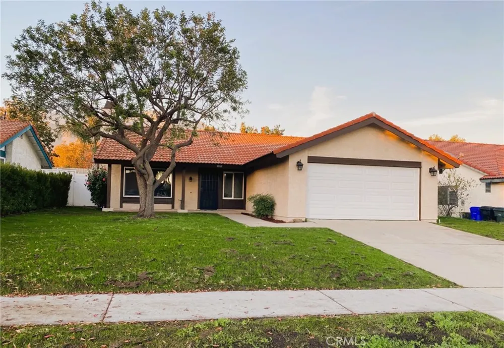 10160 Victoria Street