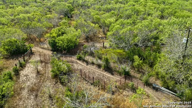 10+/- ACRES CR 152 Kenedy, TX 78119