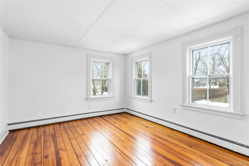 685 Orchard Street New Suffolk, NY 11956