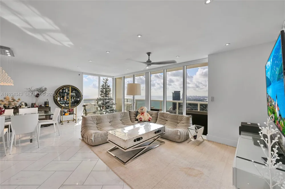1850 S Ocean Dr #PH4405 Hallandale Beach, FL 33009