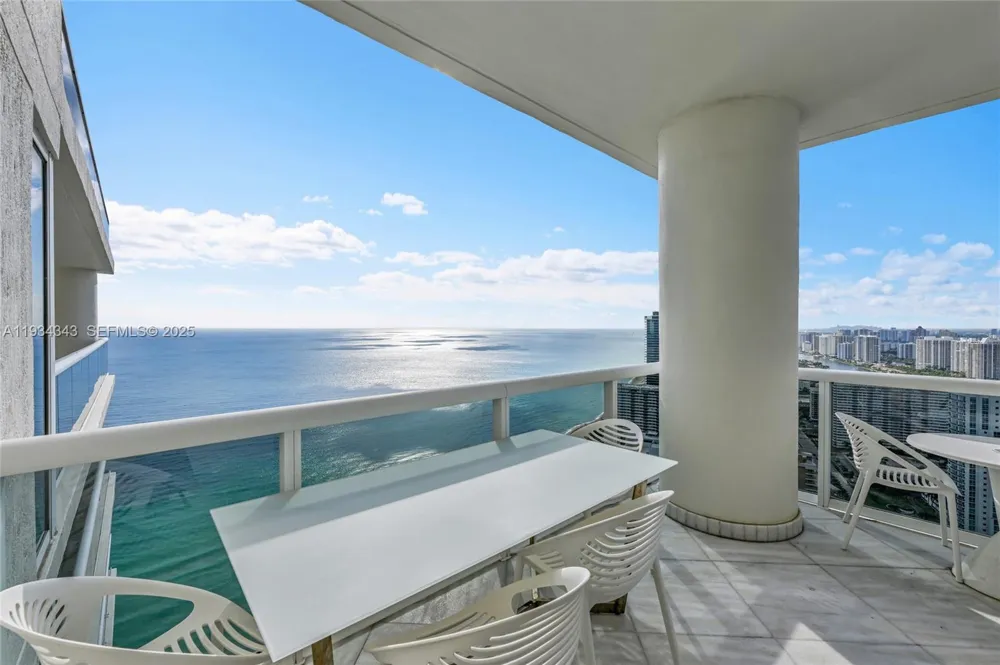 1850 S Ocean Dr #PH4405 Hallandale Beach, FL 33009