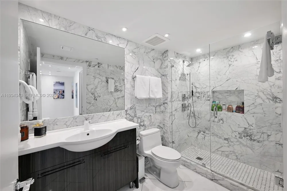1850 S Ocean Dr #PH4405 Hallandale Beach, FL 33009